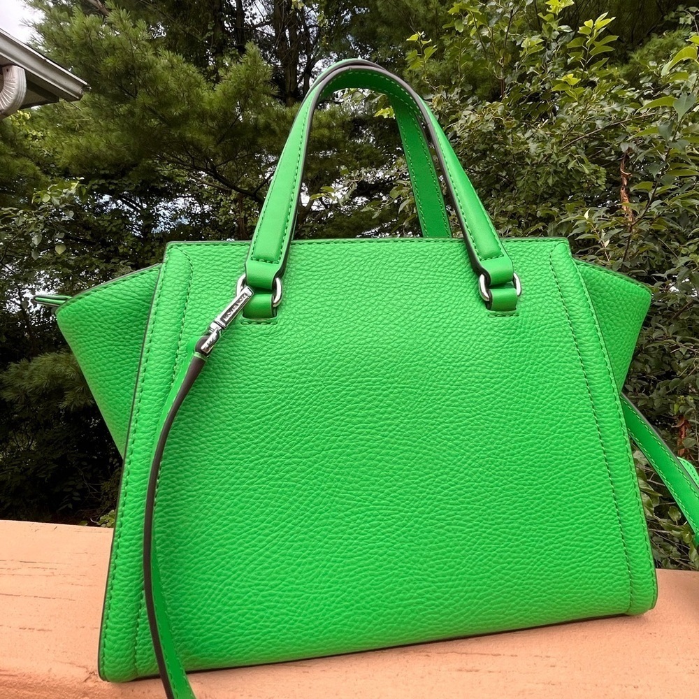 Michael Kors Freya Green Pebbled Leather Satchel Tote Crossbody Bag NWT - Picture 5 of 7